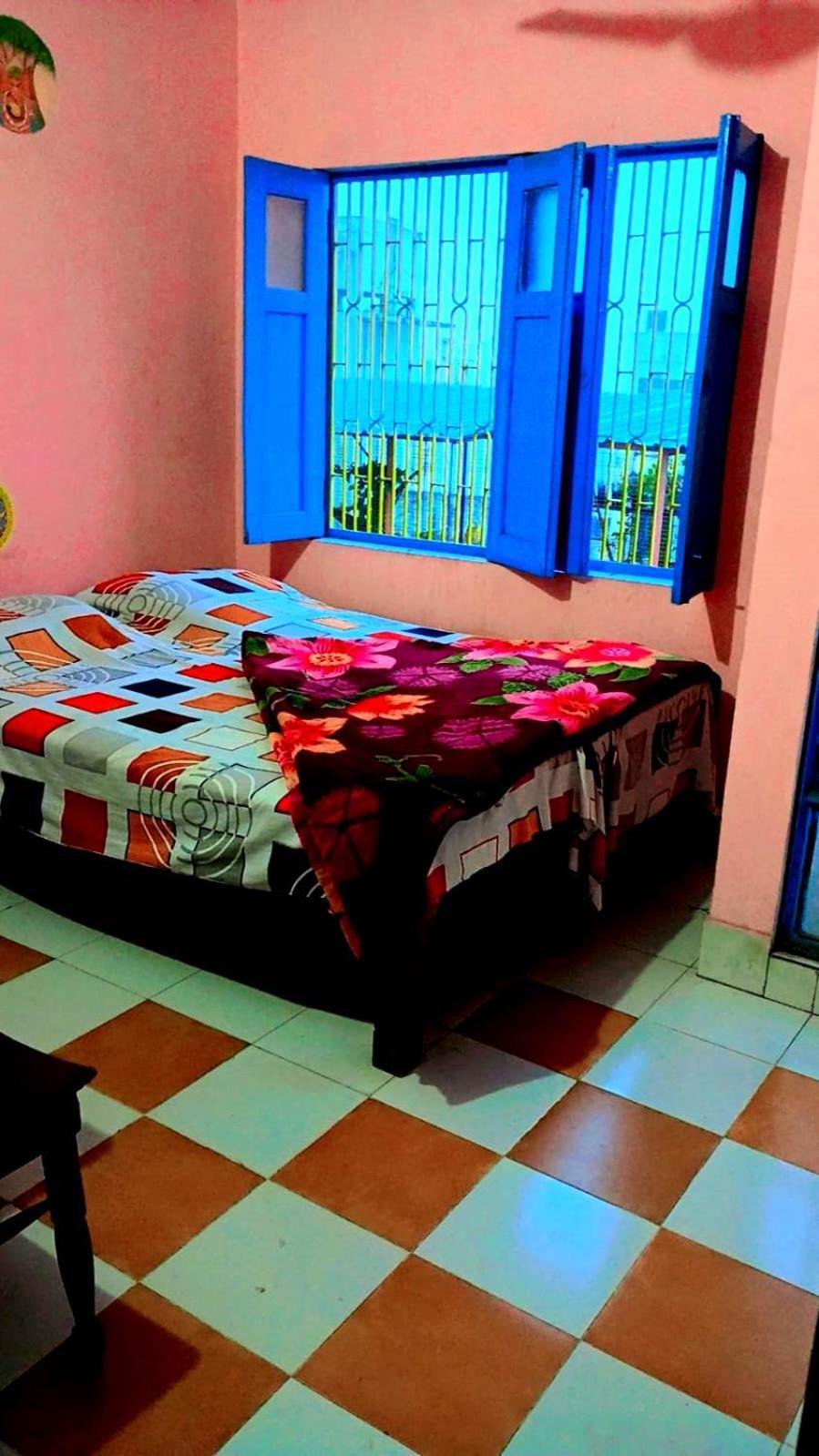 Tiwari Palace Modern Vision Guest House พาราณสี ภายนอก รูปภาพ